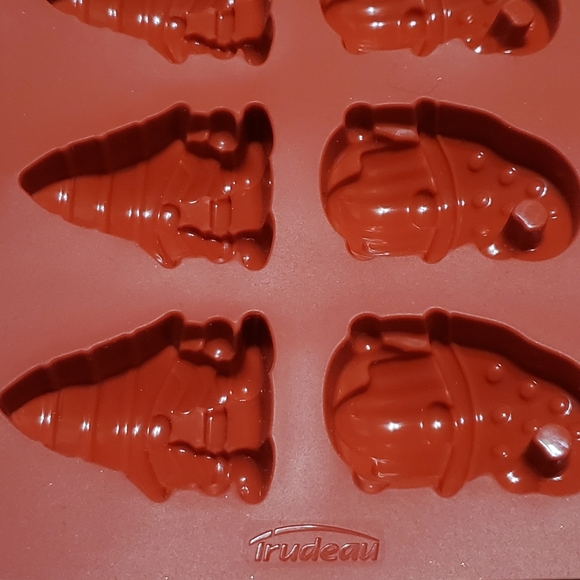 NEW SET OF 3 SILICONE CHOCOLATE MOLD (22 CAVITIES) -  6 DESIGNS - Picture 12 of 15